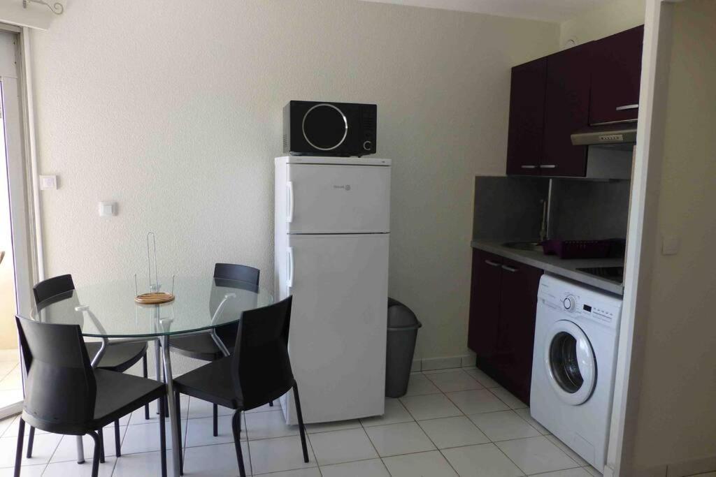Les Goelettes - Appartement En Rdc Avec Acces Direct A La Plage 생시프리앙 외부 사진